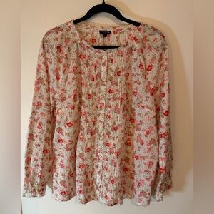 NWOT Talbots Floral Print Women's Top.  Can fit L-XL.